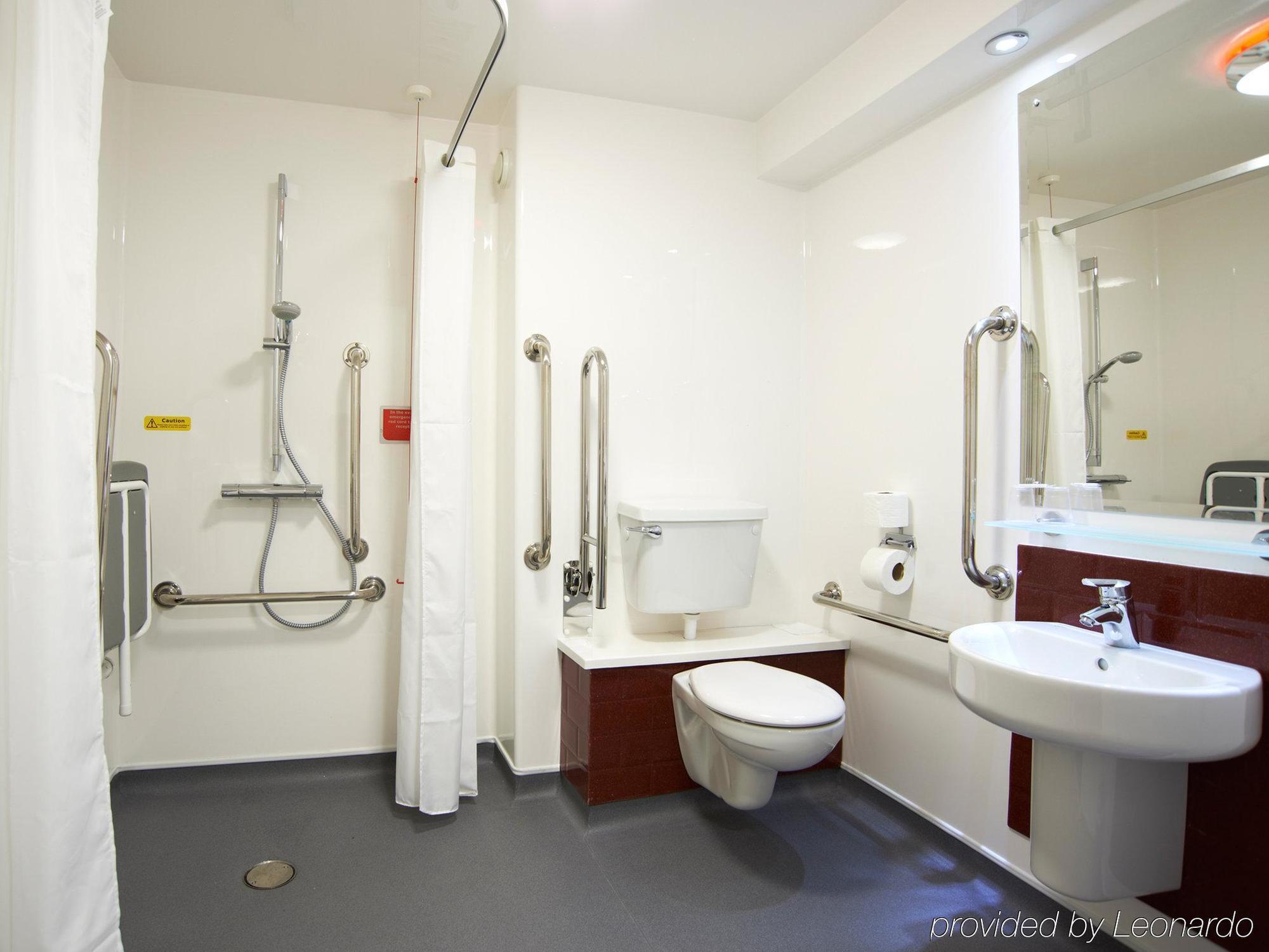 Travelodge Manchester Central Arena Extérieur photo