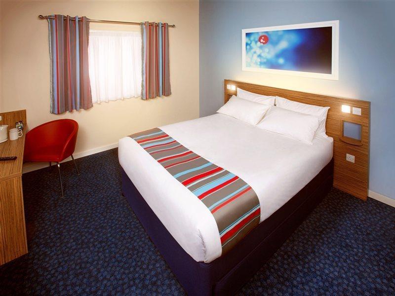 Travelodge Manchester Central Arena Extérieur photo